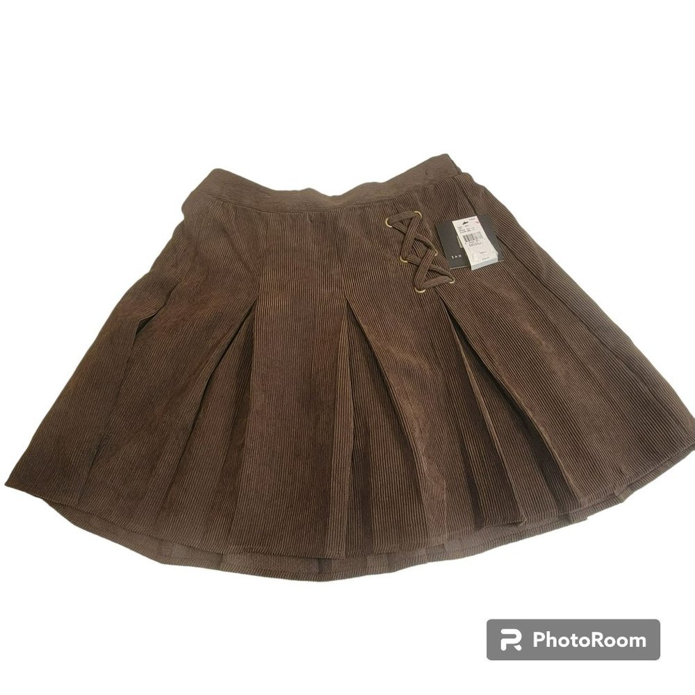 IN San Francisco Skirt, Junior Size M, Brown Corduroy Box Pleates,  **NWT**